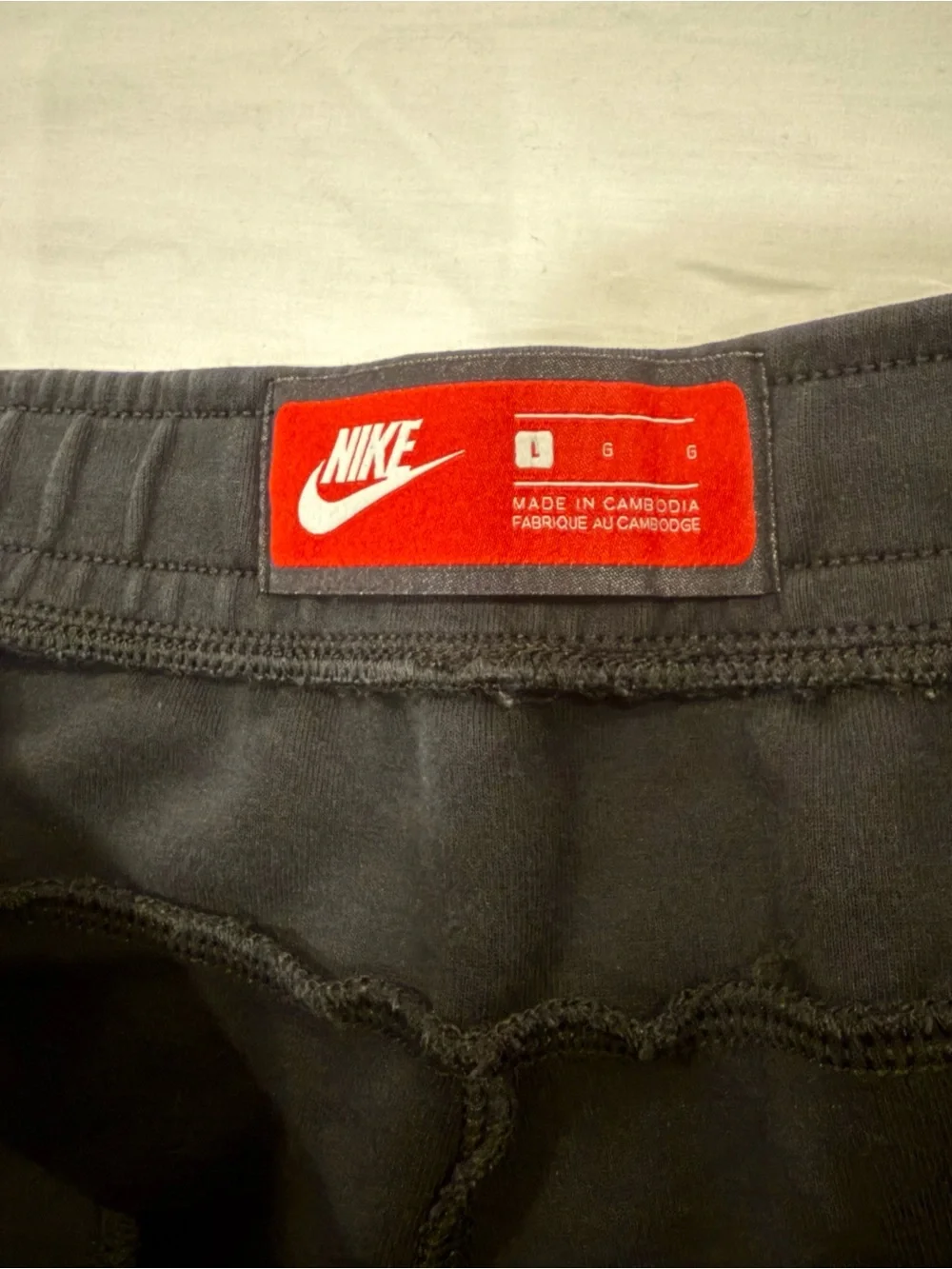 Nike Tech Fleece Jogger Pants L Tan Black Sweatpant Embroidered Logo Zip Pocket